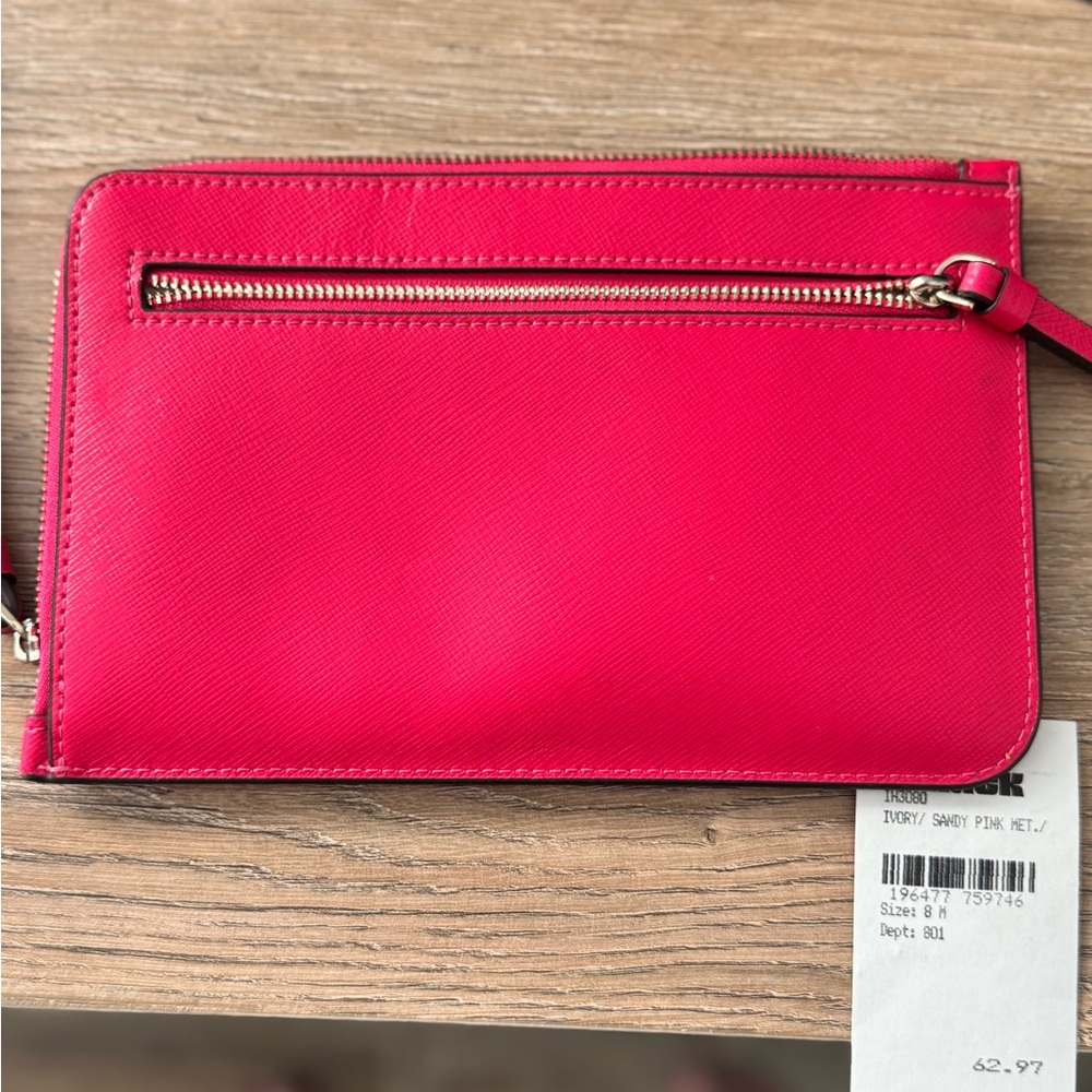 Kate Spade - Picture 1 of 3